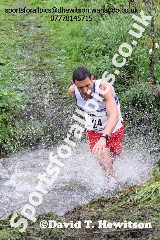 Senior mens relay, Sunderland Harriers Open Cross Counry, Farringdon Park, Sunderland. Photo: David T. Hewitson/Sports for All Pics
